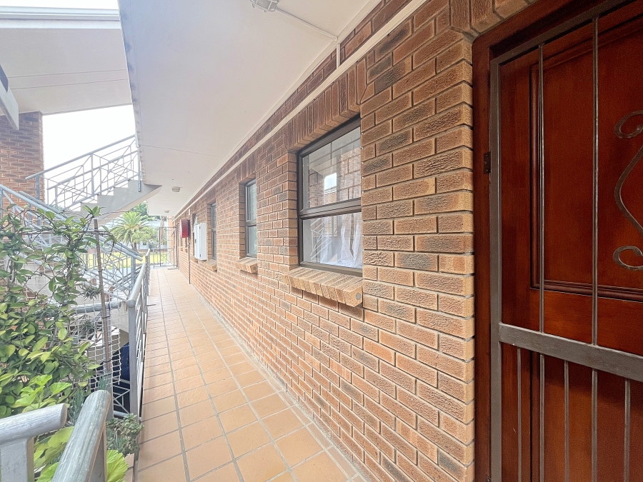 To Let 2 Bedroom Property for Rent in Durbanville Western Cape